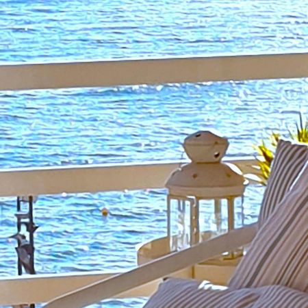 Paradis Beach & Center Салоу Екстериор снимка