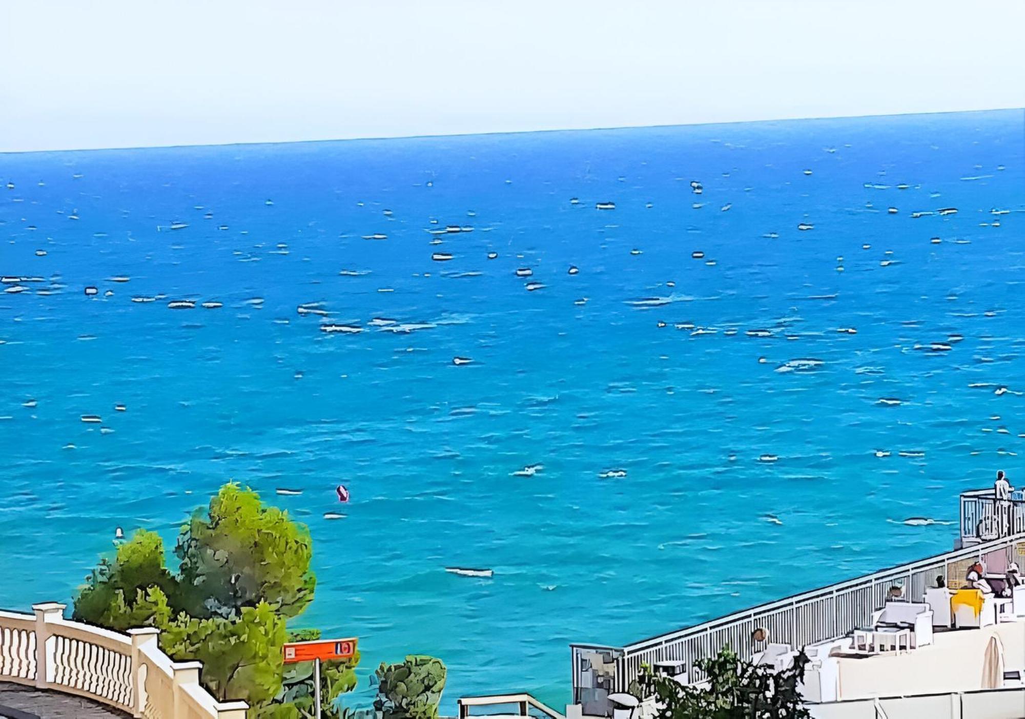 Paradis Beach & Center Салоу Екстериор снимка