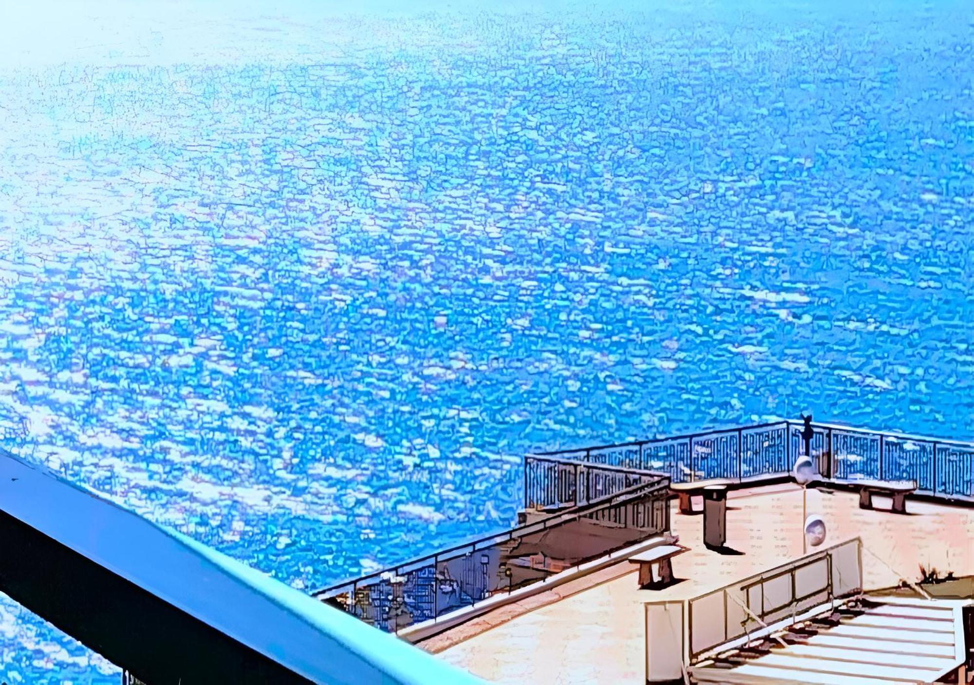 Paradis Beach & Center Салоу Екстериор снимка